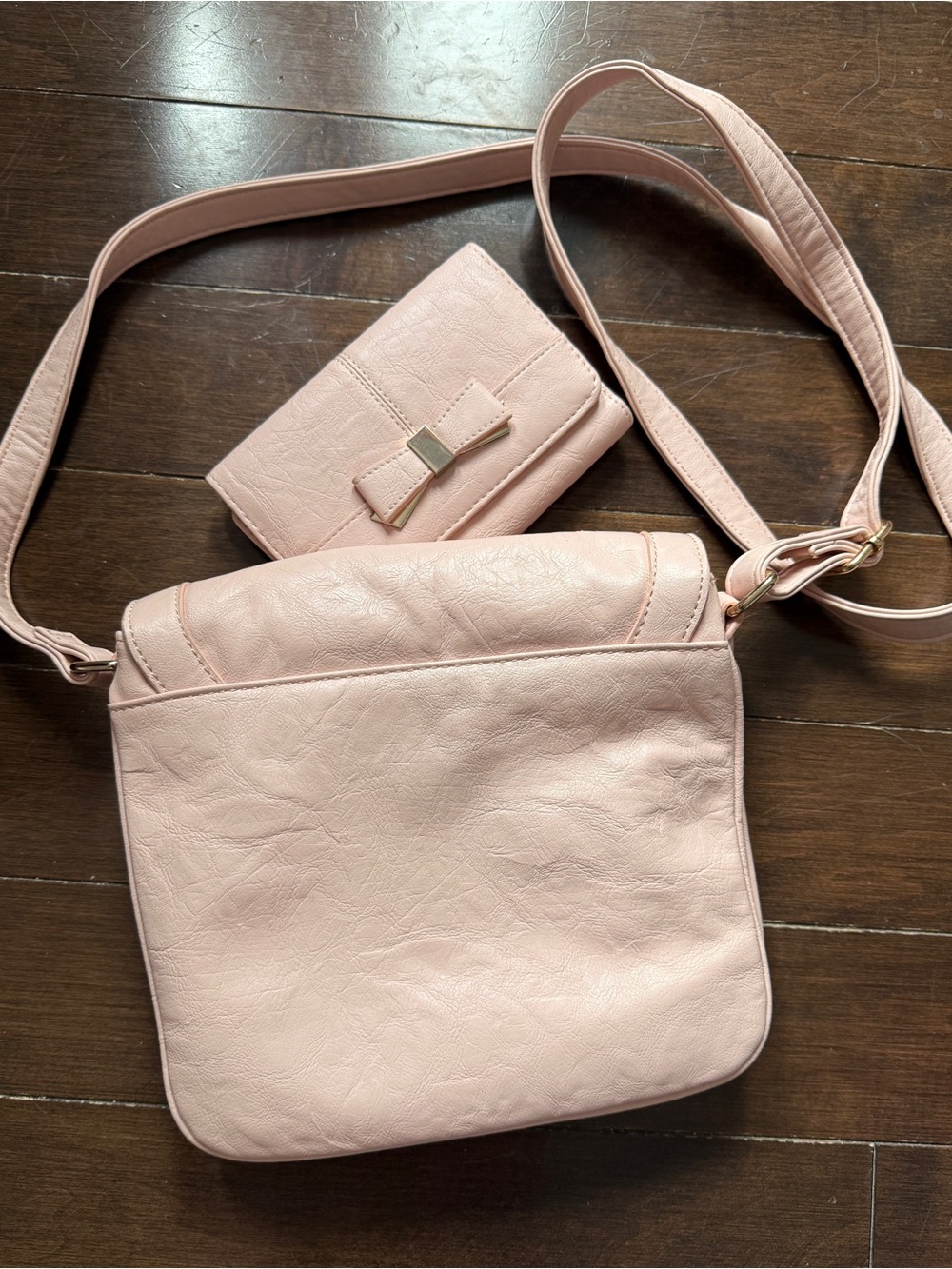 Women’s Blush Pink Crossbody Bag with Matching Wallet - Picture 6 of 16